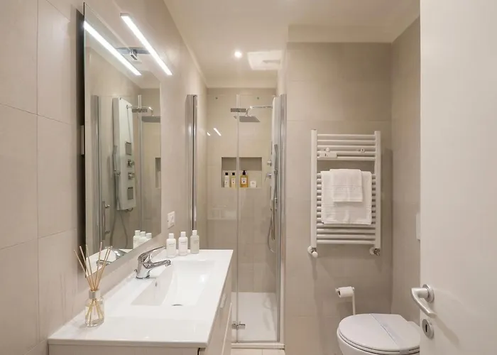 Spacious 2 - Ac Wifi & Metro 9 Min Rom