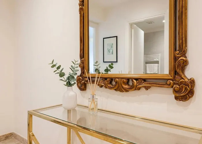 Apartment Spacious 2 - Ac Wifi & Metro 9 Min *